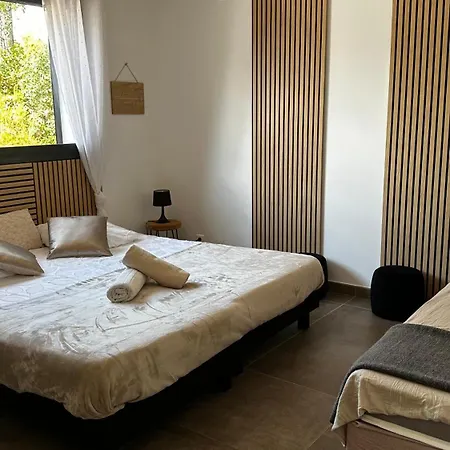 Amacali Vue Piscine Chauffee Climatisee