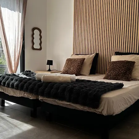 Amacali Vue Piscine Chauffee Climatisee