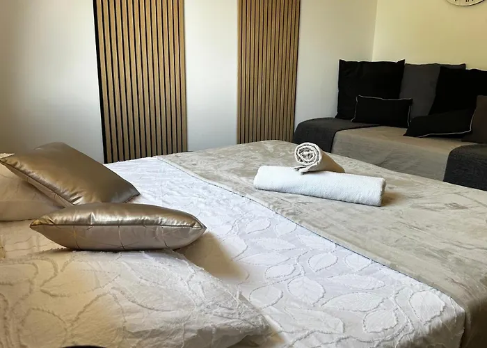 Amacali Vue Piscine Chauffee Climatisee Villa Sainte-Lucie de Porto-Vecchio