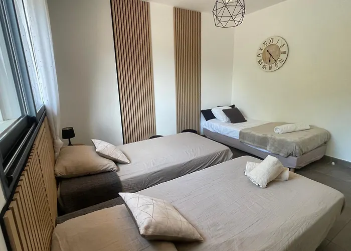 Amacali Vue Piscine Chauffee Climatisee *