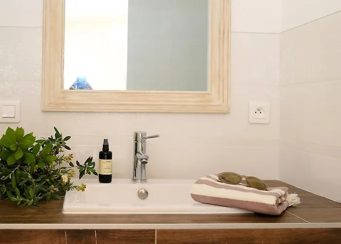 Amacali Vue Piscine Chauffee Climatisee