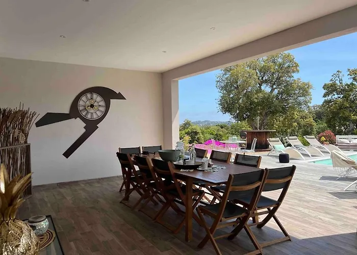 Amacali Vue Piscine Chauffee Climatisee *