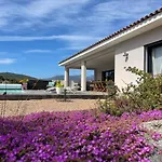 别墅 Amacali Vue Piscine Chauffee Climatisee *