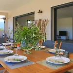Amacali Vue Piscine Chauffee Climatisee 别墅 *
