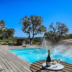 别墅 Amacali Vue Piscine Chauffee Climatisee *