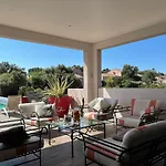 Amacali Vue Piscine Chauffee Climatisee * 圣塔露西港口