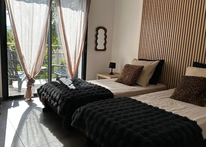 Vila Amacali Vue Piscine Chauffee Climatisee