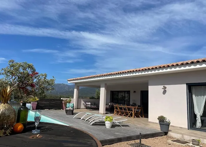 Vila Amacali Vue Piscine Chauffee Climatisee Sainte-Lucie de Porto-Vecchio