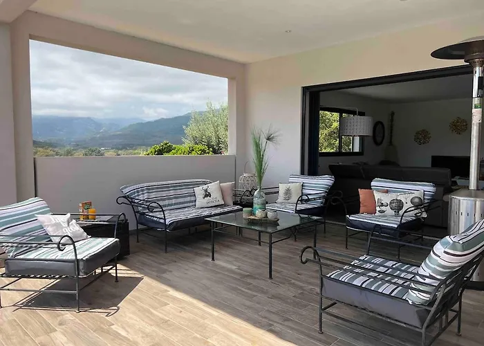 Vila Amacali Vue Piscine Chauffee Climatisee Sainte-Lucie de Porto-Vecchio