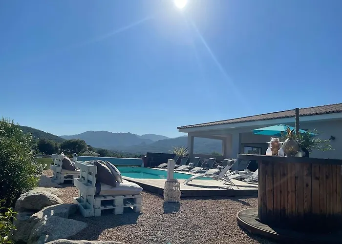 Amacali Vue Piscine Chauffee Climatisee Vila