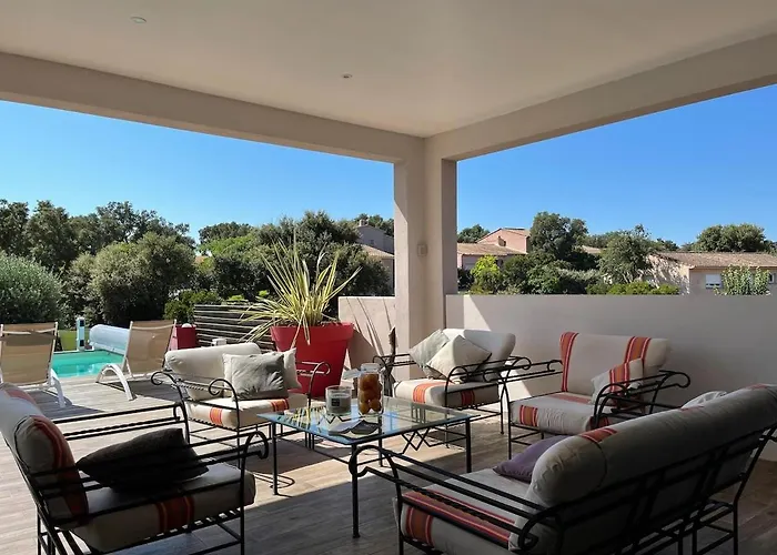 Amacali Vue Piscine Chauffee Climatisee * Sainte-Lucie de Porto-Vecchio